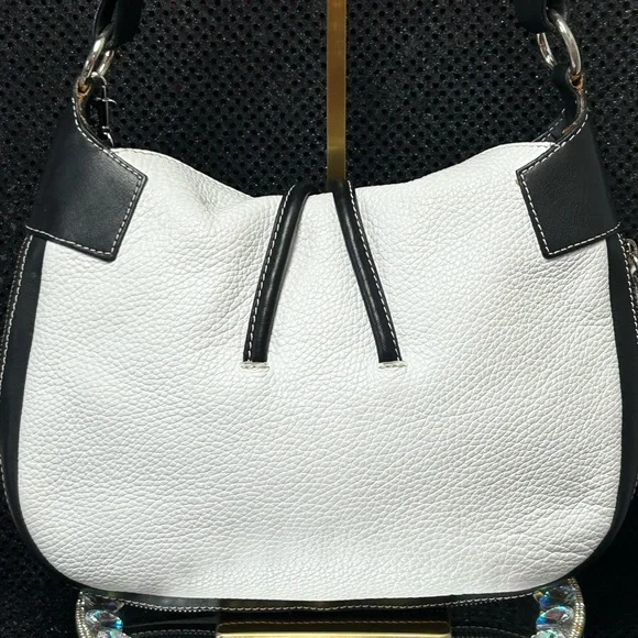 Cats (Made In Spain) Black and White Leather Bag w/Cherry Charm Approx. 13x9 x 2 - Picture 3 of 17